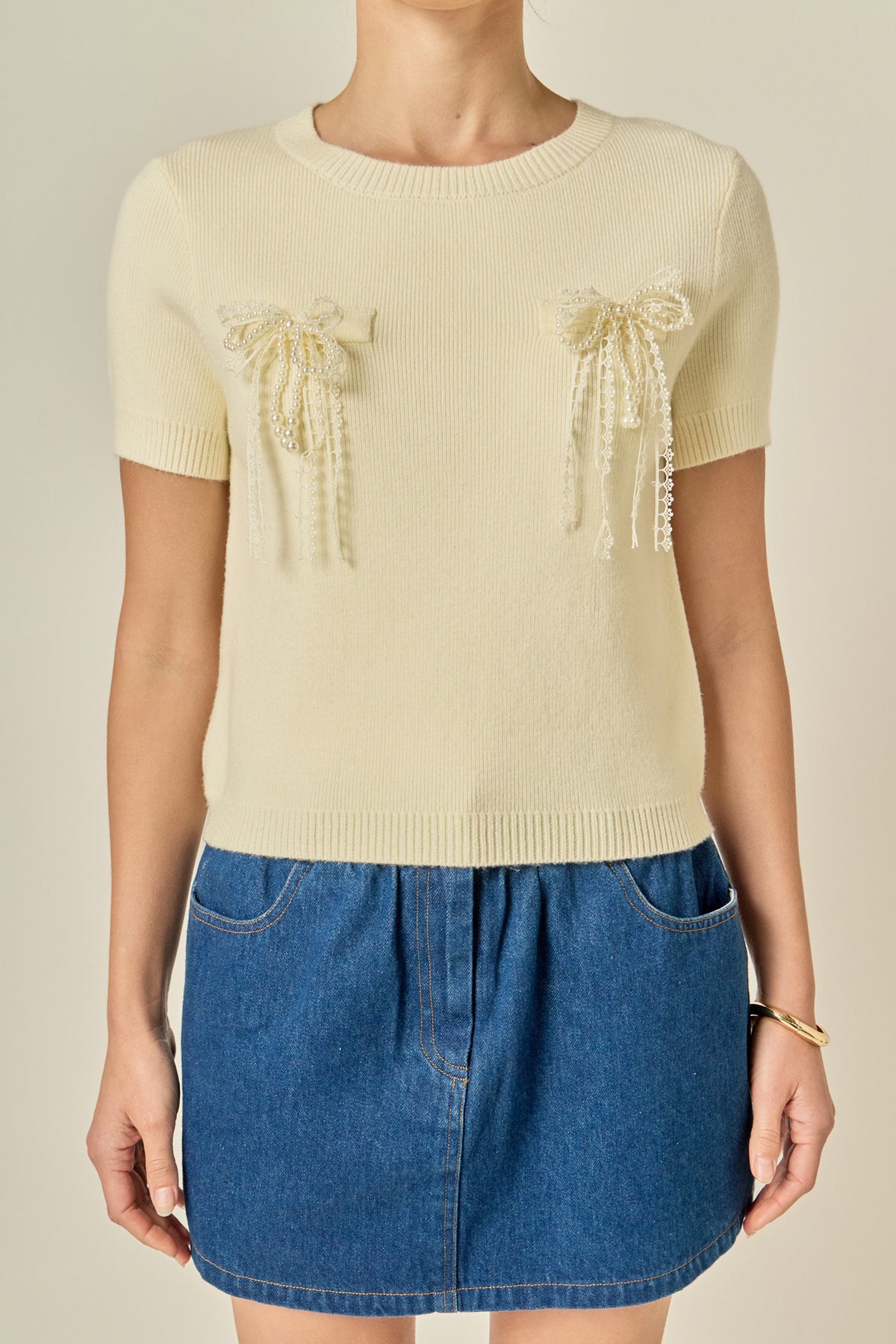 Short Sleeve Knit Top with Bow Detail