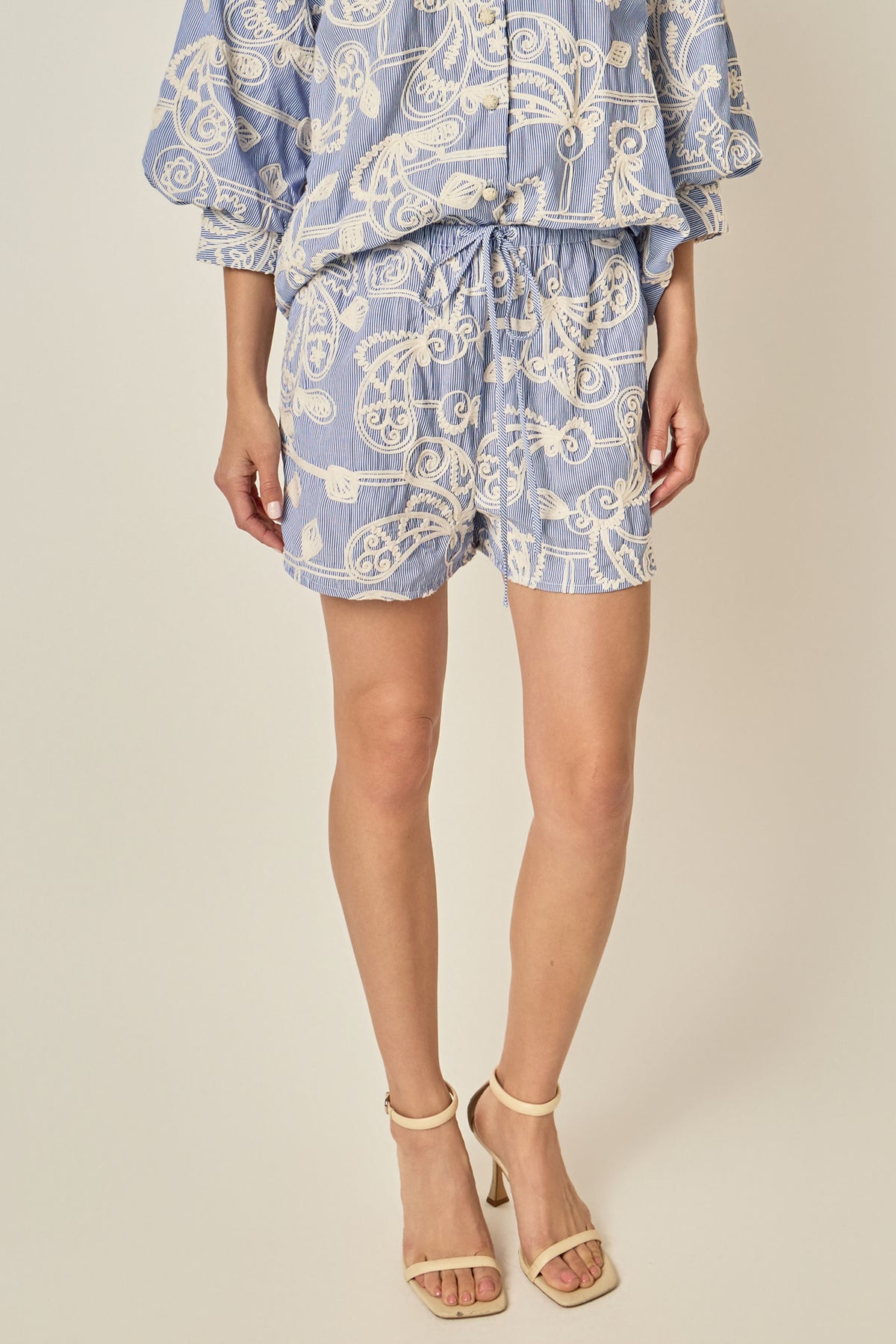 Embroidery Striped Shorts