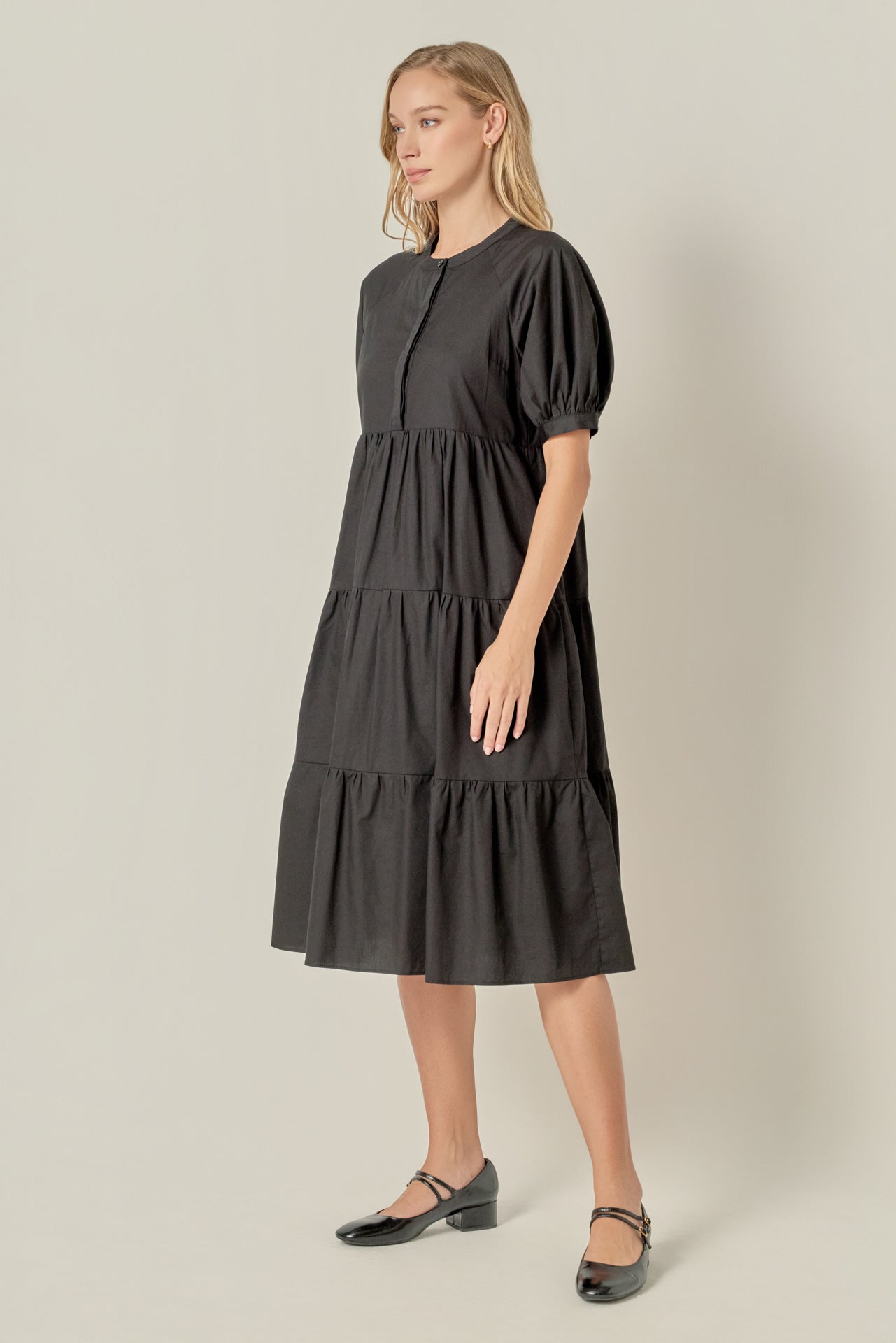 Short Puff Sleeve Midi Dress