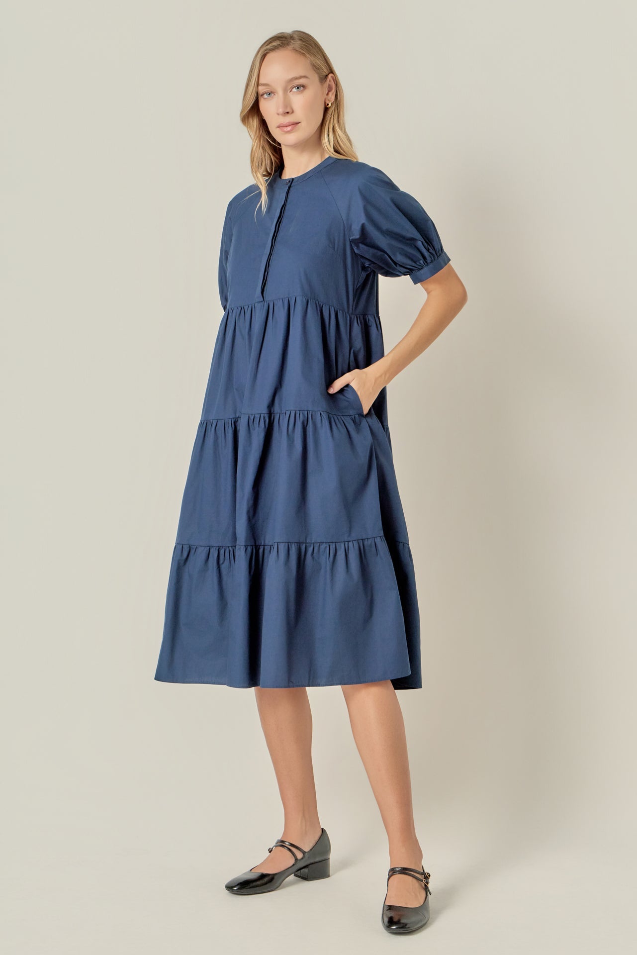Short Puff Sleeve Midi Dress