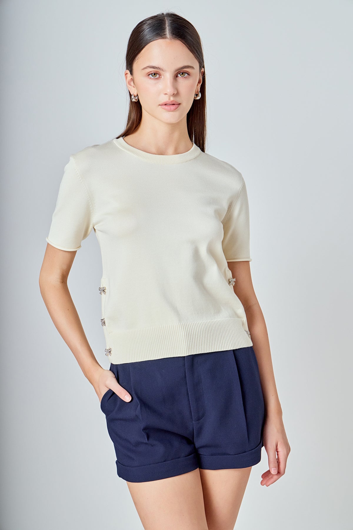 Side Bow Buttoned Knit Top