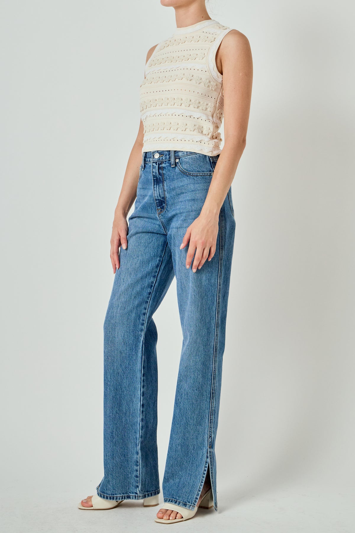 3D Floral Knitted Sleeveless Top