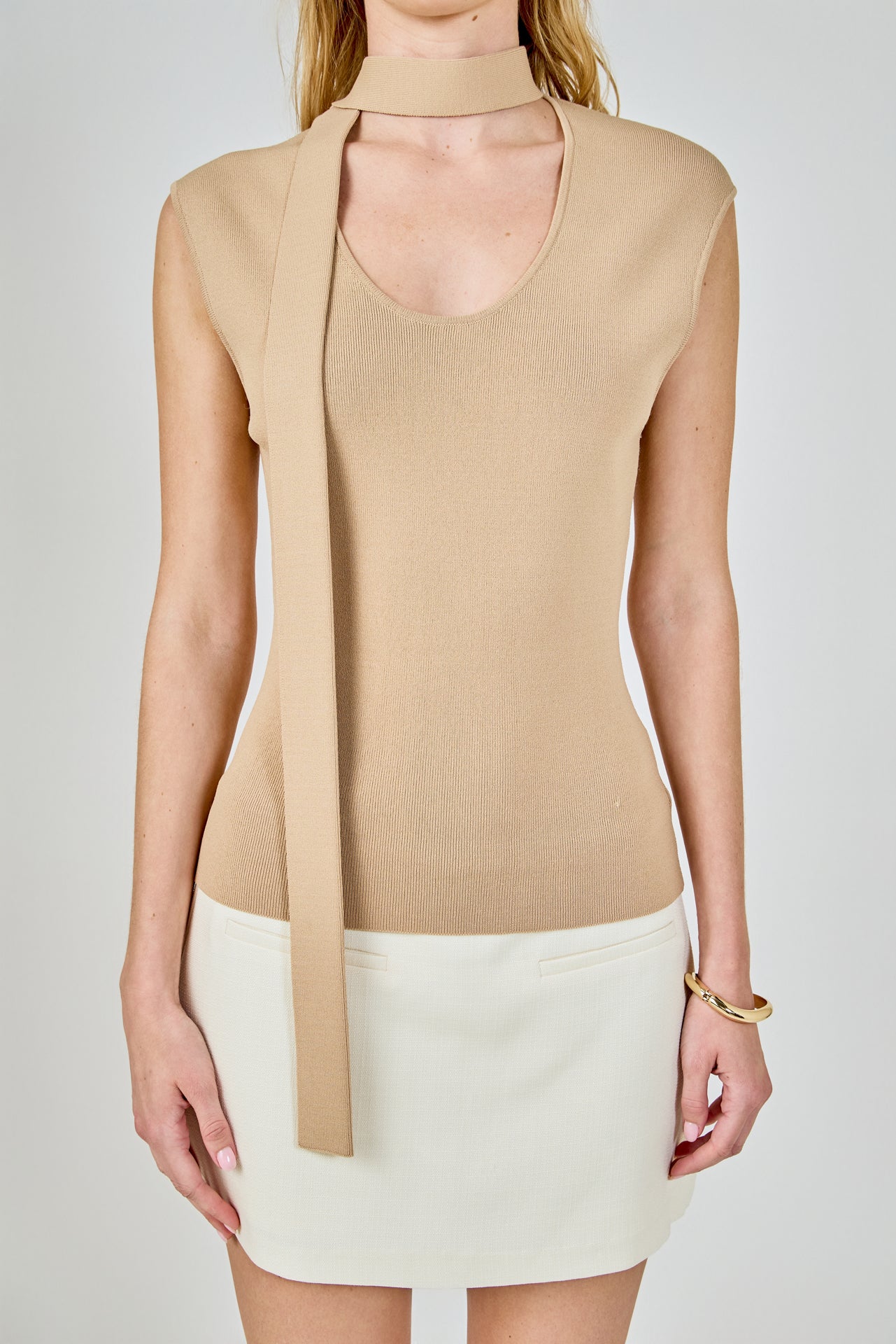 Neckband Knitted Top