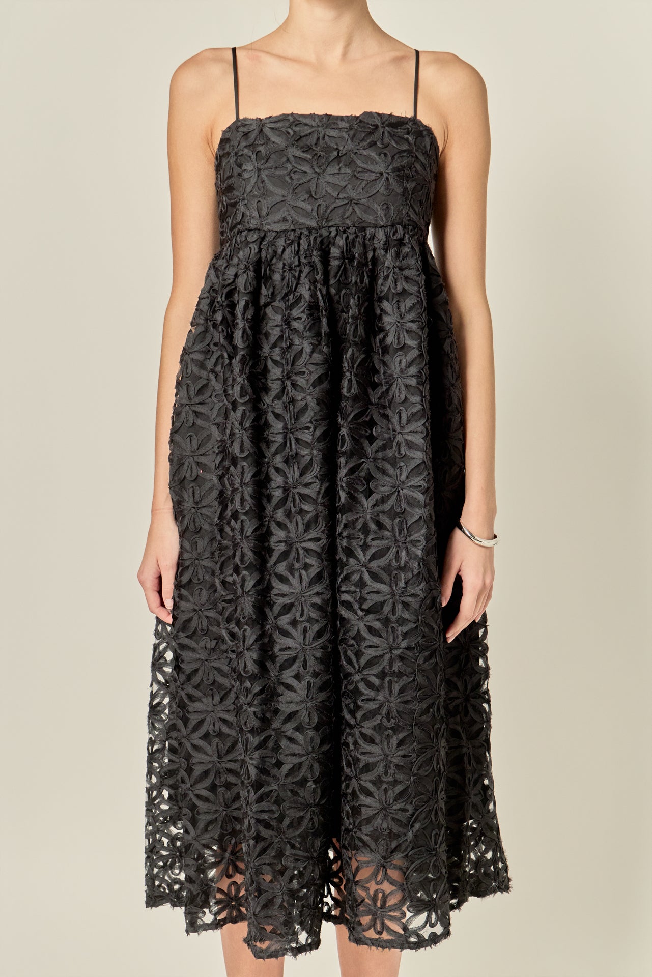 Thin Strapped Floral Embroidery Sleeveless Midi Dress