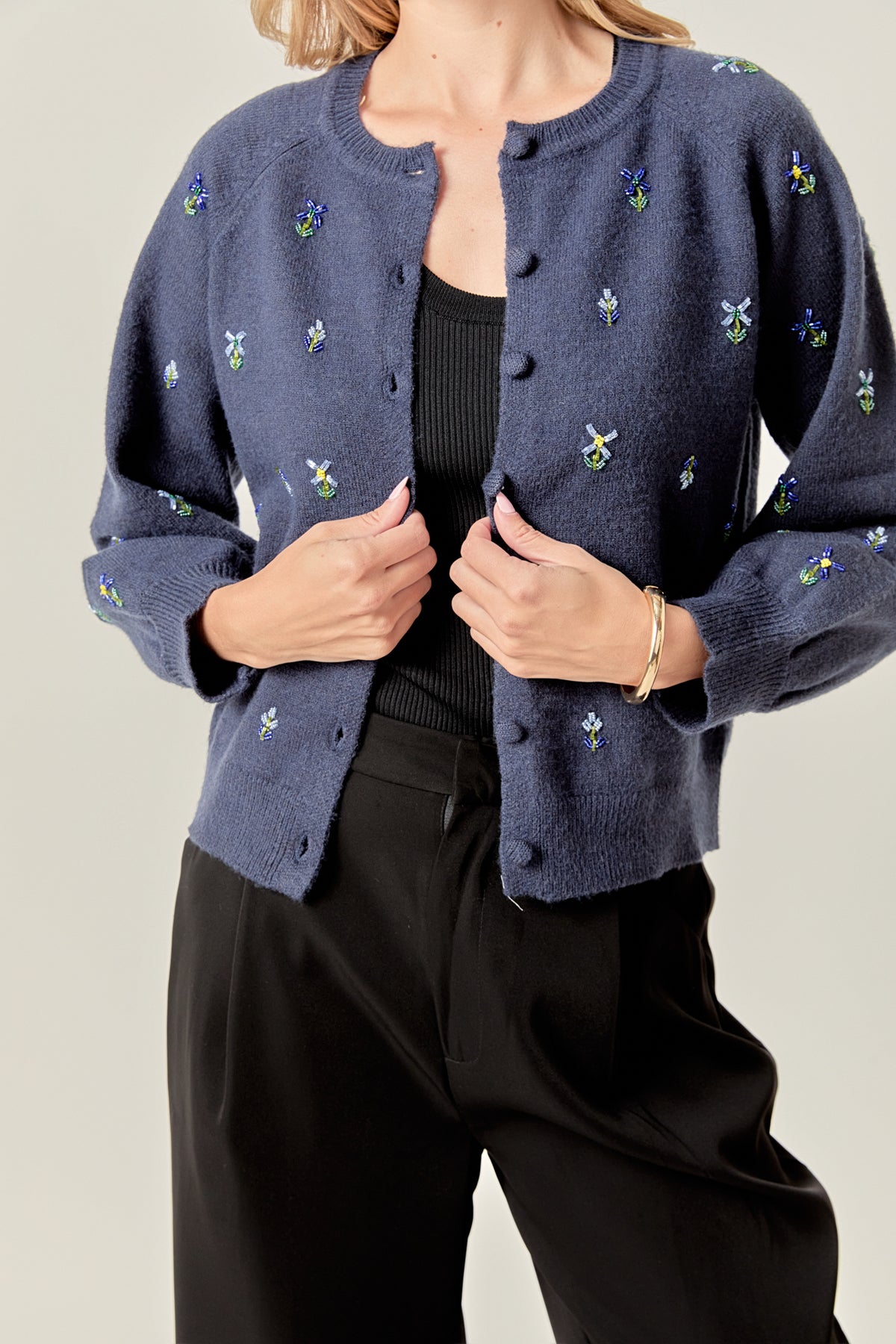 Beads Floral Round Neck Cardigan