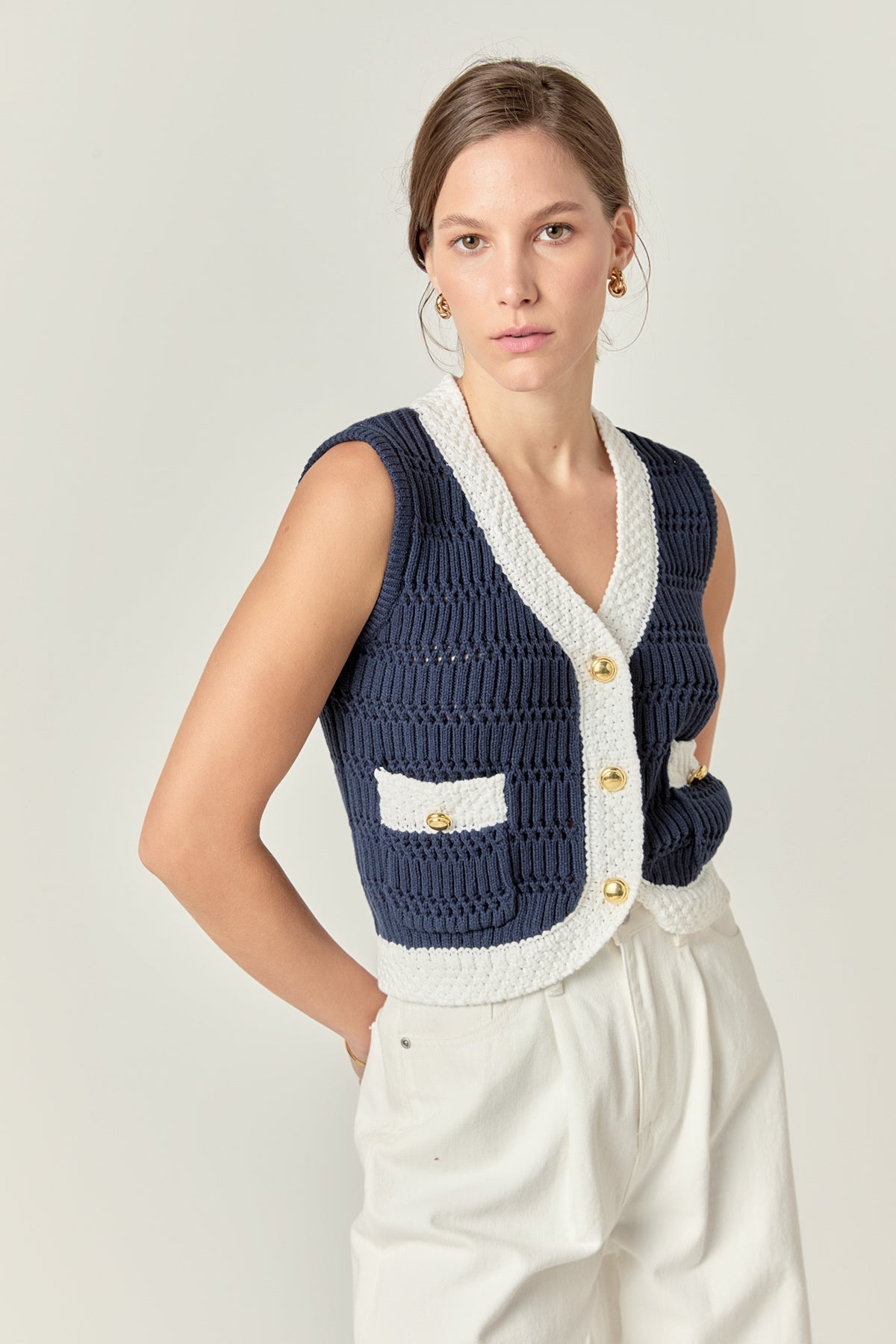 Contrast Sleeveless Knit Top