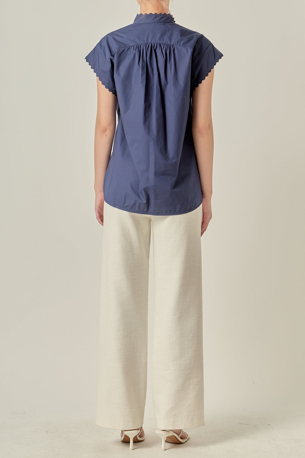 Scallop Trim Ric Rac Short Sleeve Shirt