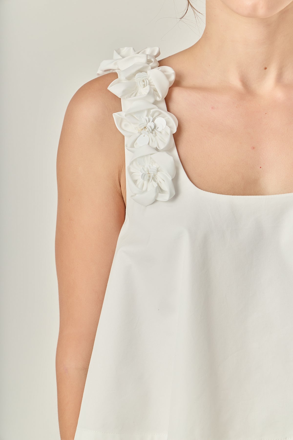 3D Flower Sleeveless Top