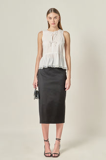 Pearl Scallop Round Neck Top