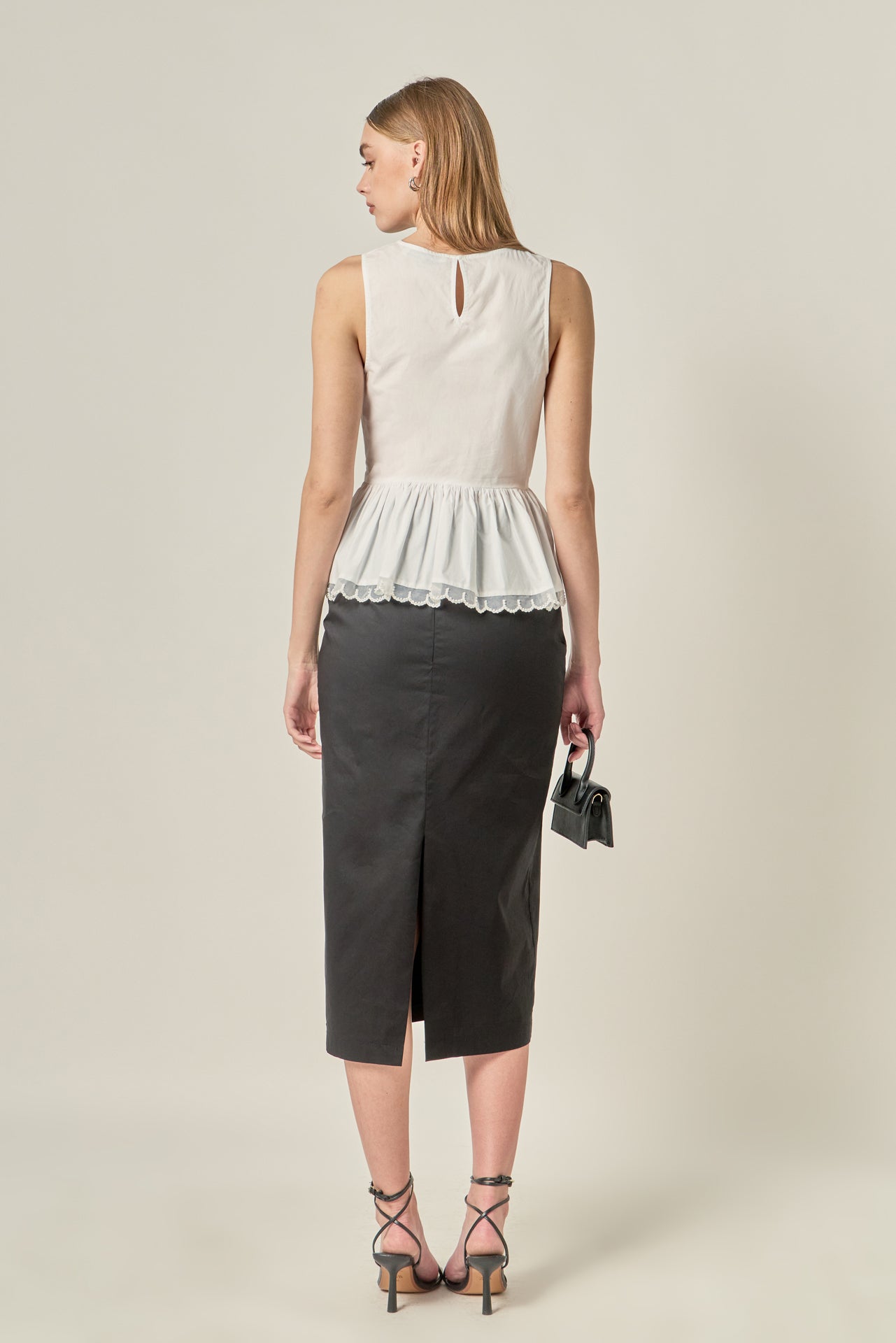 Pearl Scallop Round Neck Top