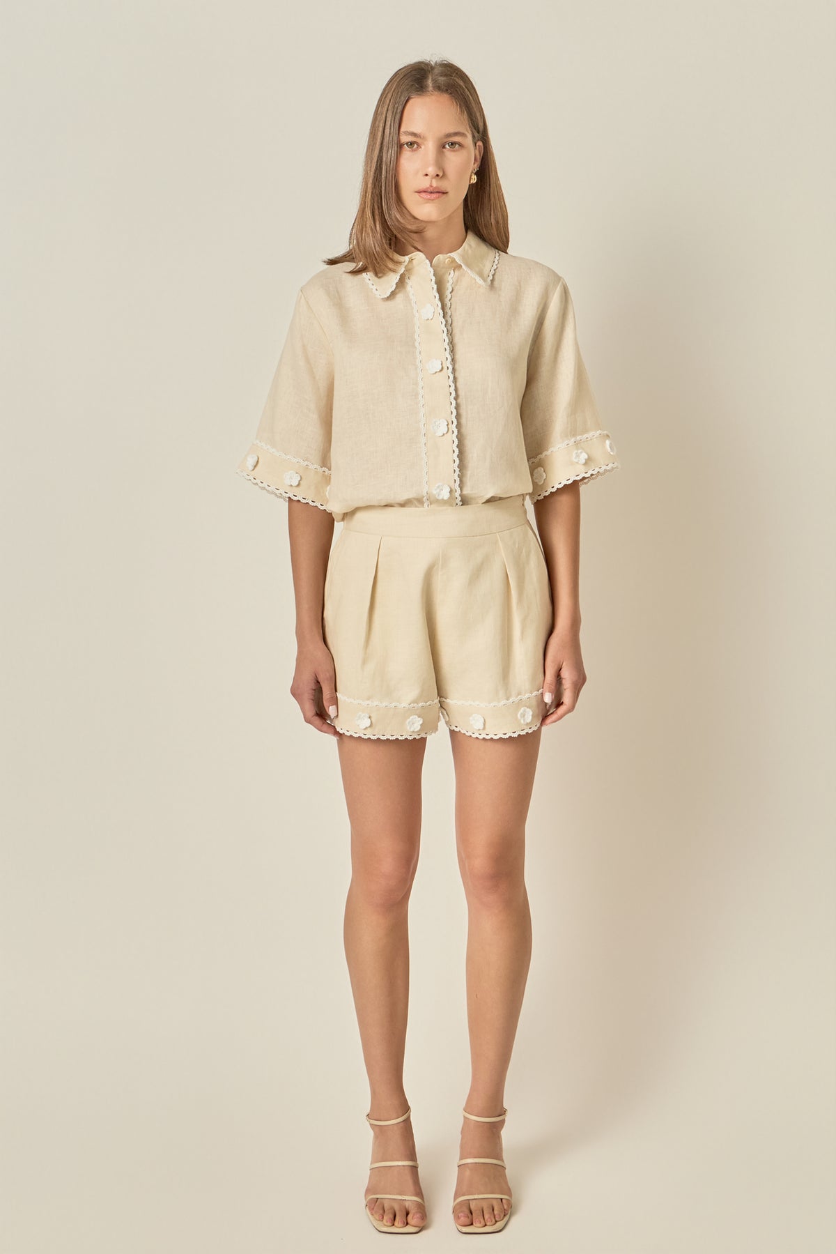 Floral Detailed Button Up Linen Shirt