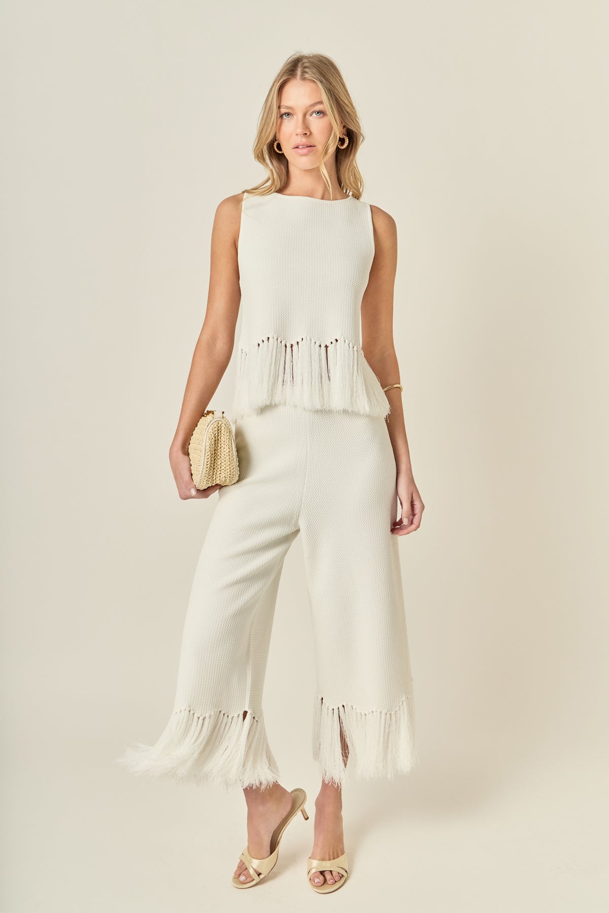 Fringe Detailed Sleeveless Knit Top