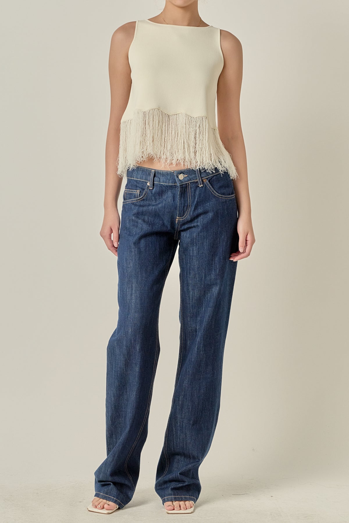 Fringe Detailed Sleeveless Knit Top