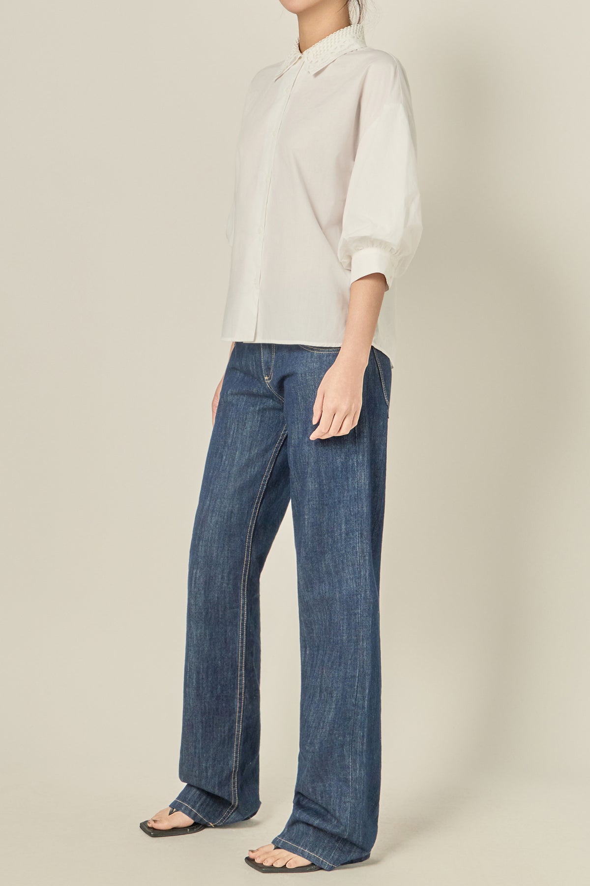 Balloon Sleeves Shirt with Lace Collar
