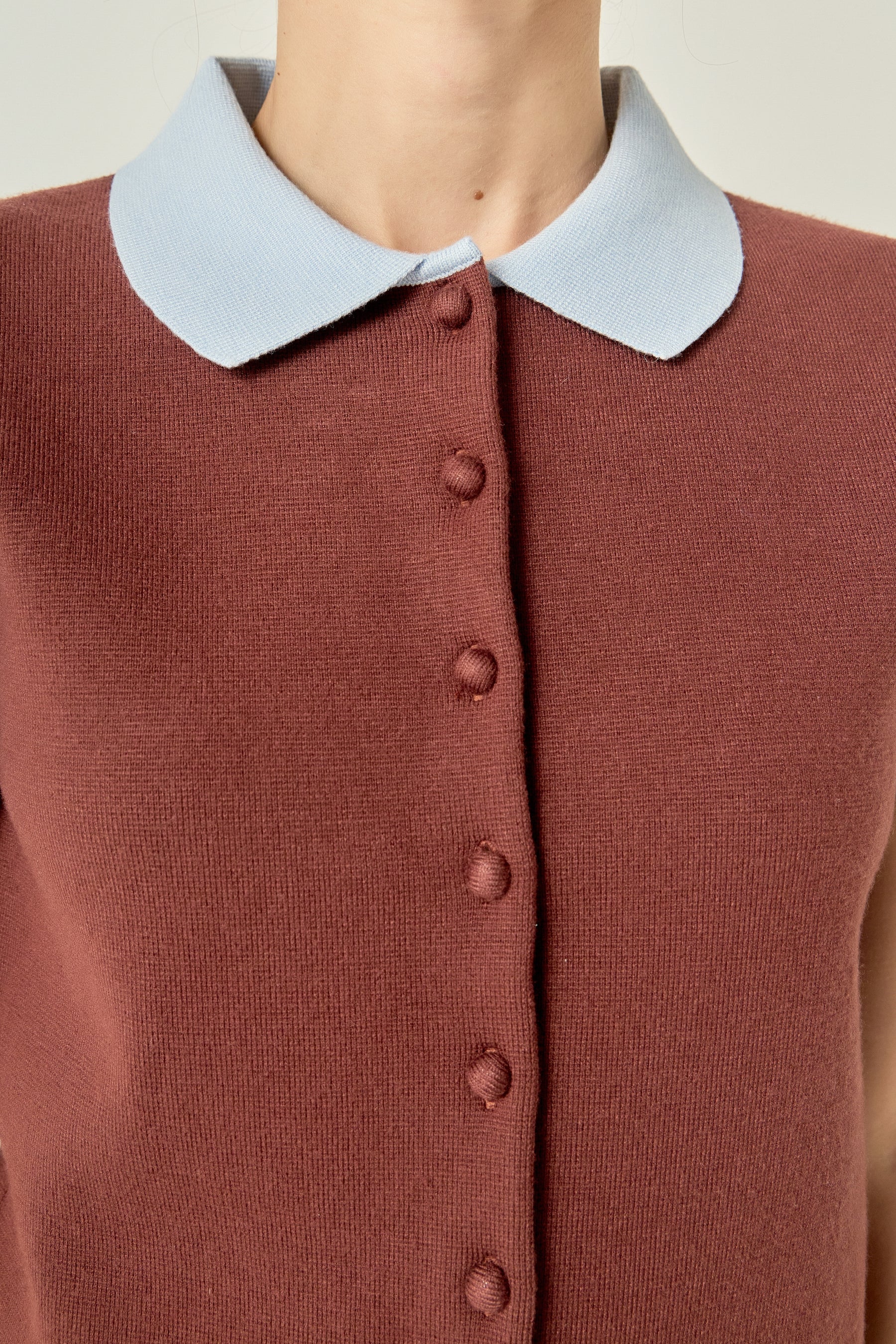 Contrast Collar Knit Cardigan